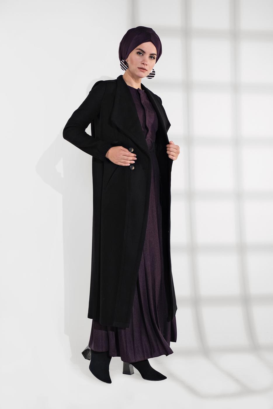 Tesettür giyim SİYAH BELİ BÜZGÜLÜ DÜĞMELİ KAŞE KABAN 4945 