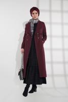 Tesettür giyim BORDO BELİ BÜZGÜLÜ DÜĞMELİ KAŞE KABAN 4945 