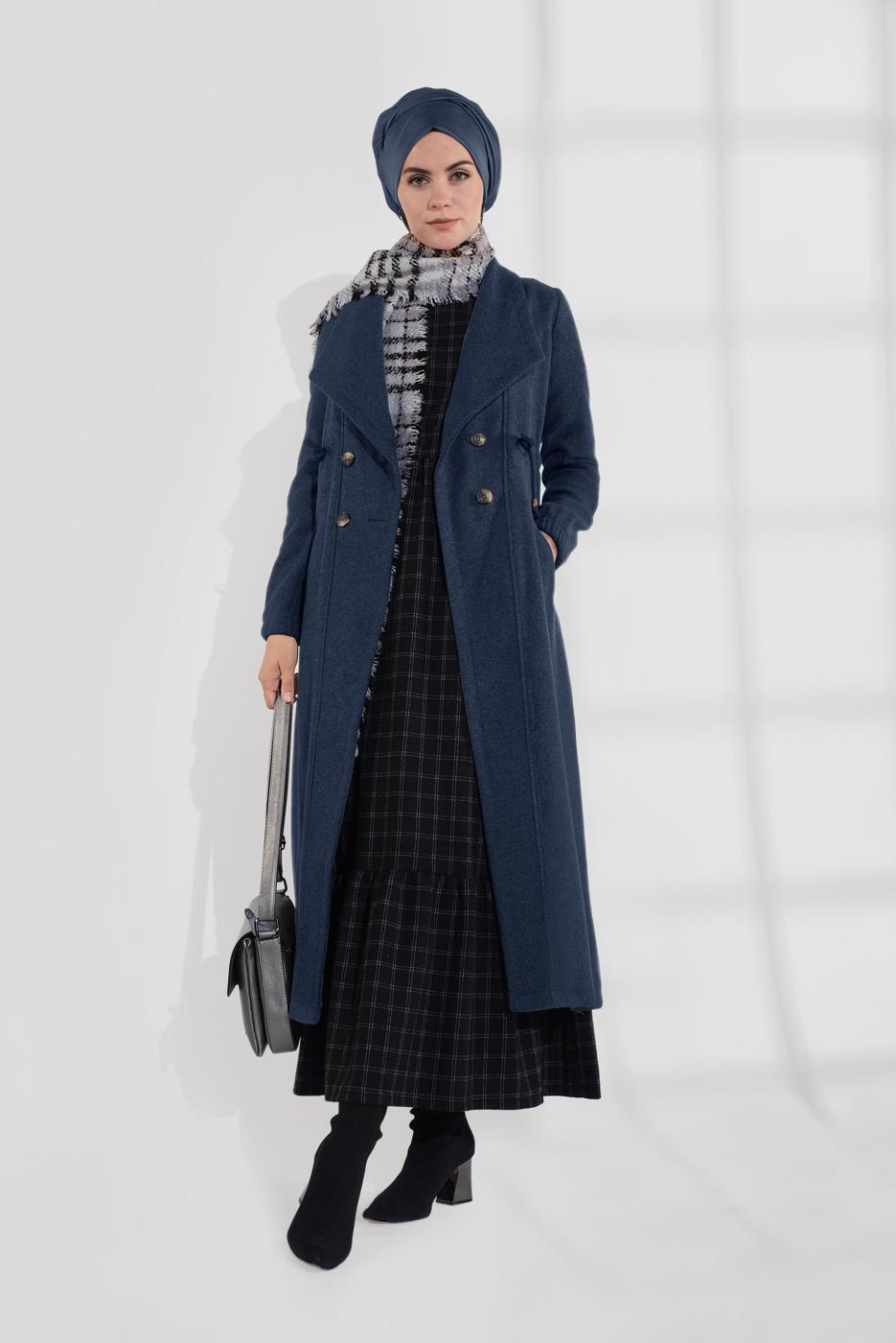 Tesettür giyim MAVİ BELİ BÜZGÜLÜ DÜĞMELİ KAŞE KABAN 4945 