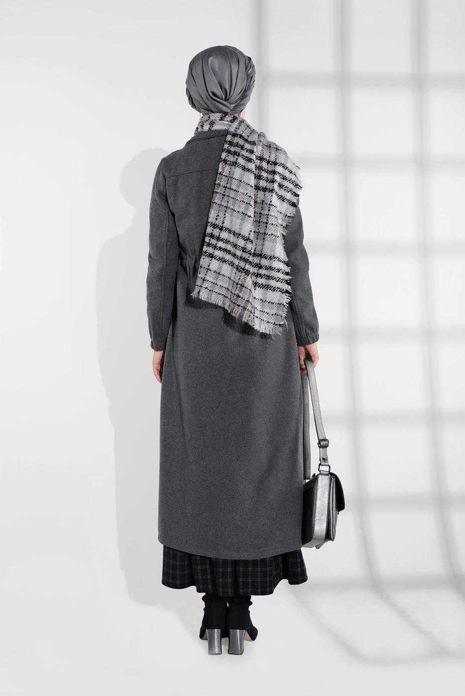 Tesettür giyim GRİ BELİ BÜZGÜLÜ DÜĞMELİ KAŞE KABAN 4945 