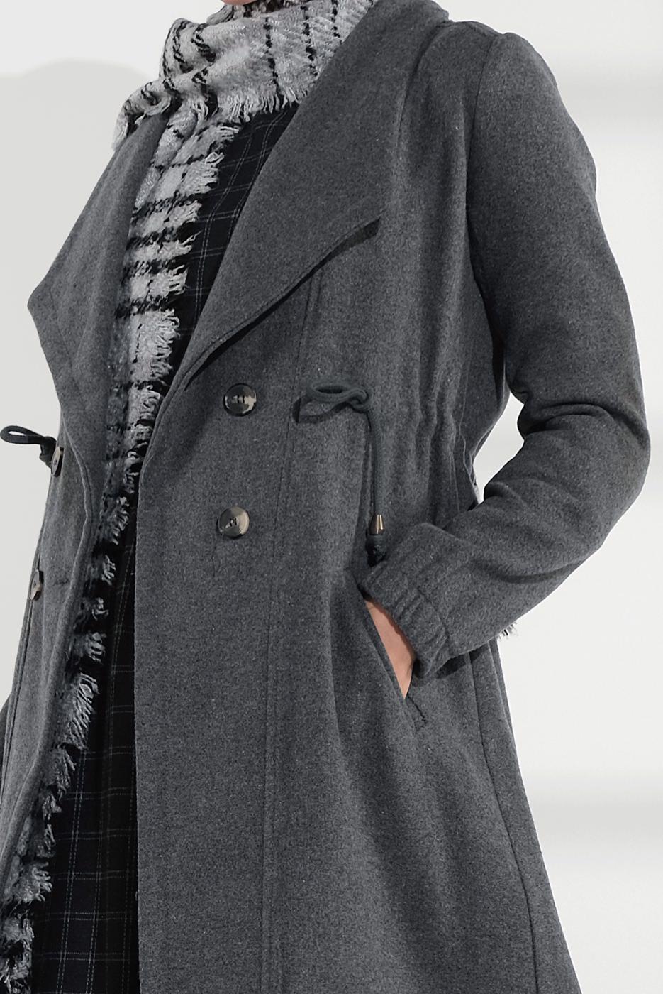 Tesettür giyim GRİ BELİ BÜZGÜLÜ DÜĞMELİ KAŞE KABAN 4945 