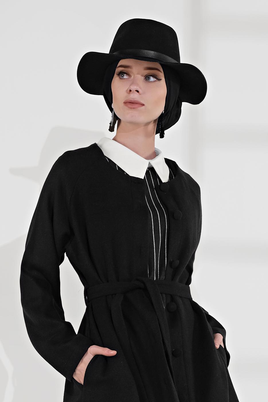 Tesettür giyim SİYAH BELİ KUŞAKLI PAMUKLU KABAN 5055
