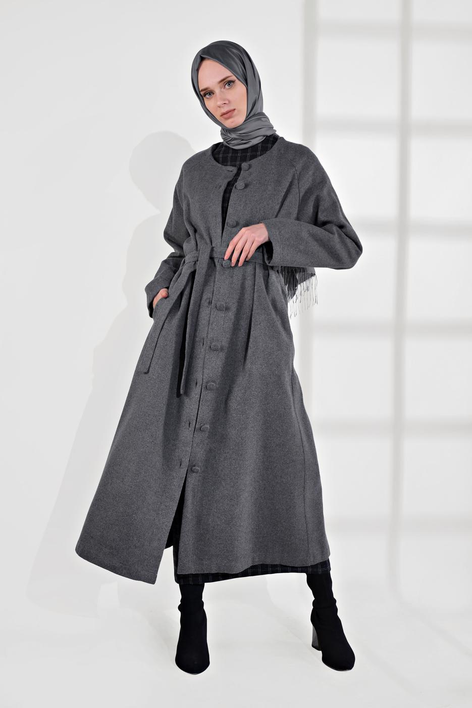 Tesettür giyim GRİ BELİ KUŞAKLI PAMUKLU KABAN 5055