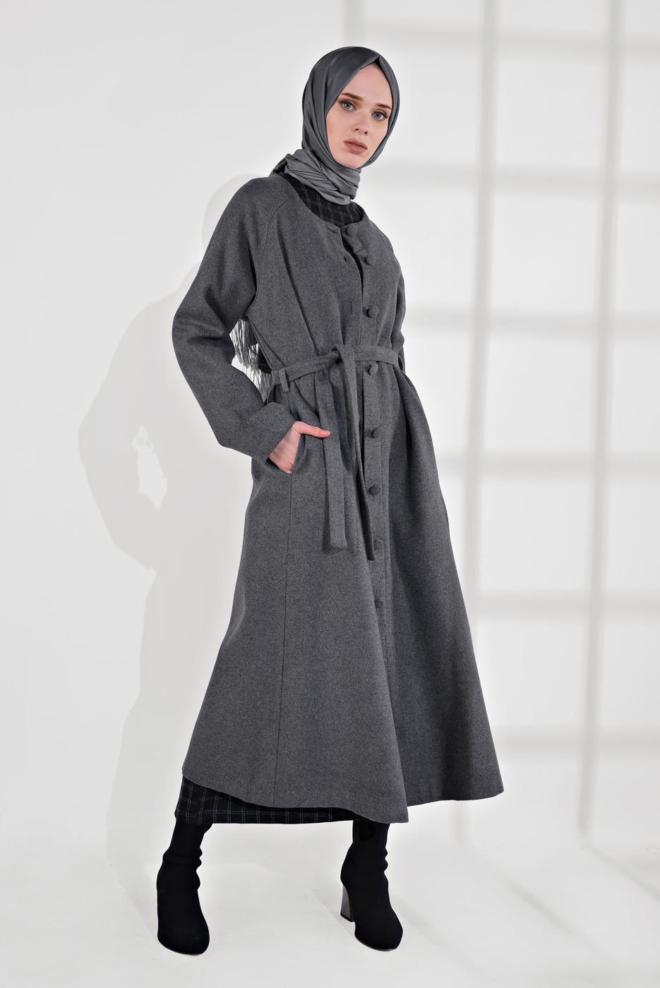 Tesettür giyim GRİ BELİ KUŞAKLI PAMUKLU KABAN 5055