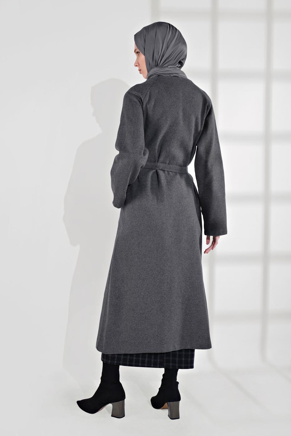 Tesettür giyim GRİ BELİ KUŞAKLI PAMUKLU KABAN 5055