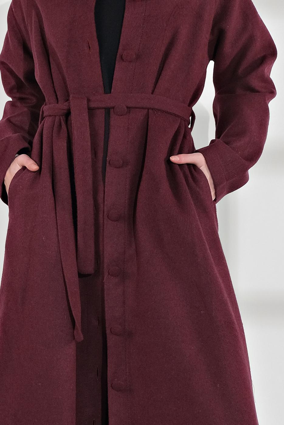 Tesettür giyim BORDO BELİ KUŞAKLI PAMUKLU KABAN 5055