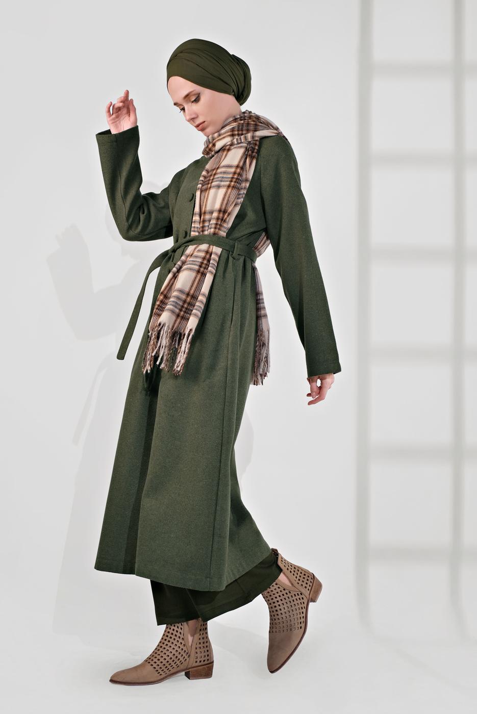 Tesettür giyim HAKİ BELİ KUŞAKLI PAMUKLU KABAN 5055