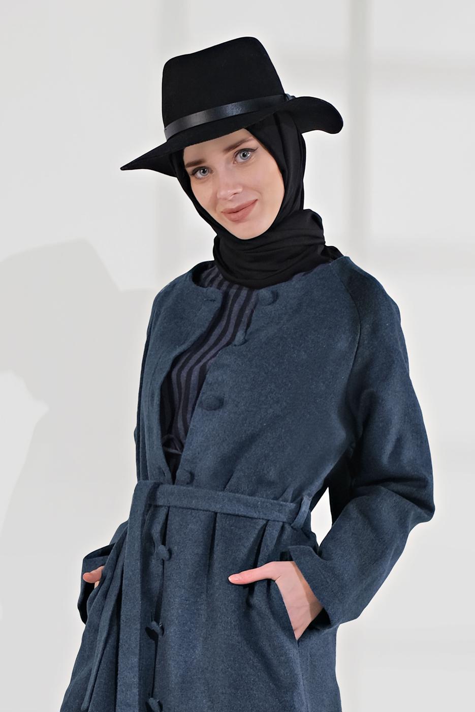 Tesettür giyim MAVİ BELİ KUŞAKLI PAMUKLU KABAN 5055