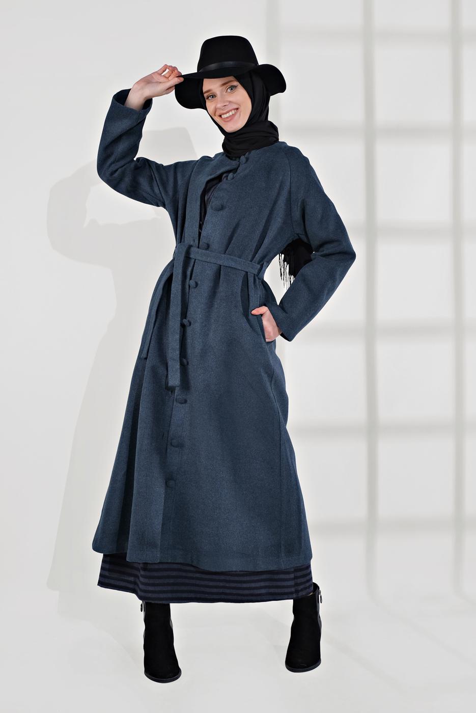 Tesettür giyim MAVİ BELİ KUŞAKLI PAMUKLU KABAN 5055