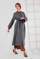 Tesettür giyim GRİ BELİ KUŞAKLI ÇITÇITLI KABAN 7605
