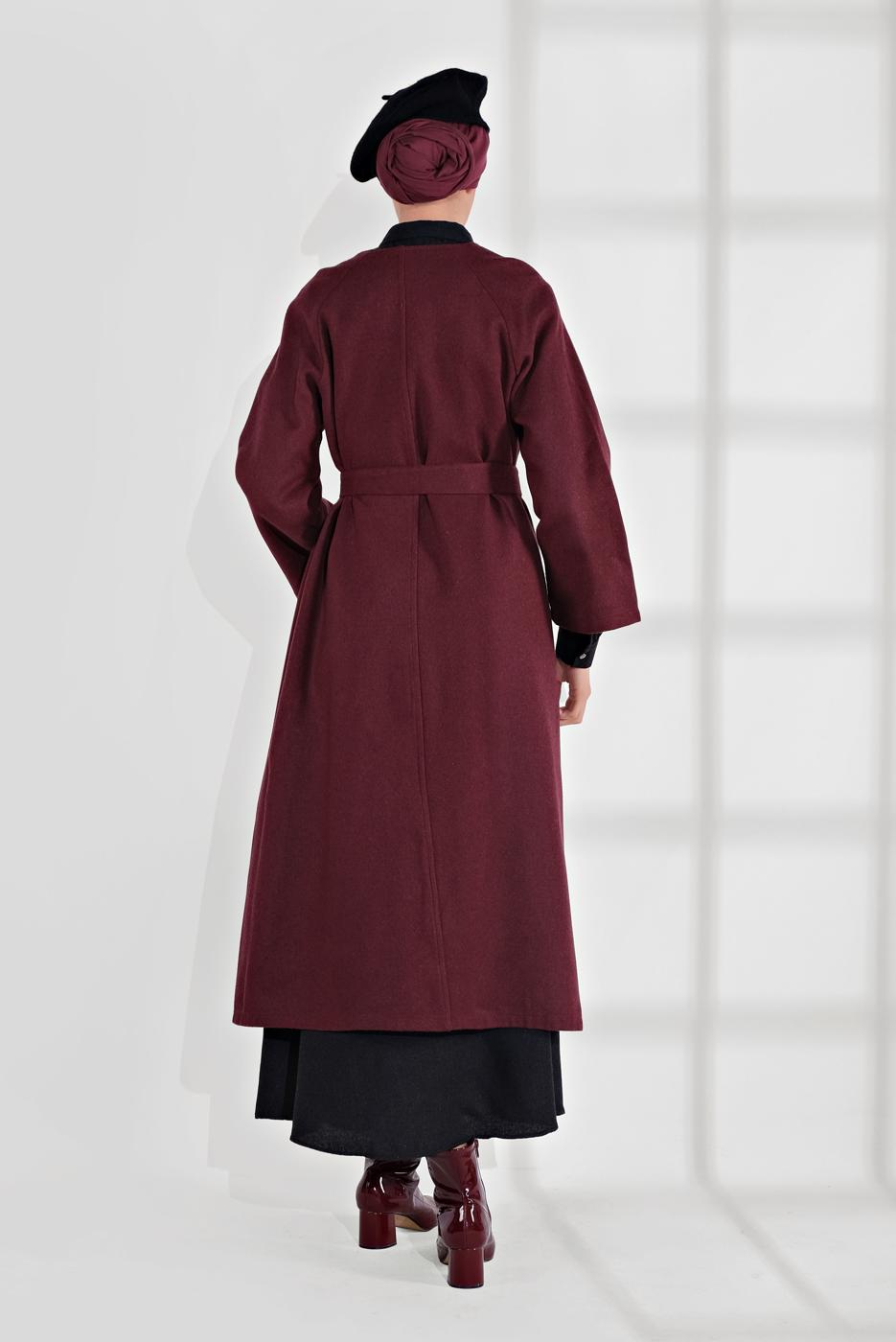 Tesettür giyim BORDO BELİ KUŞAKLI ÇITÇITLI KABAN 7605