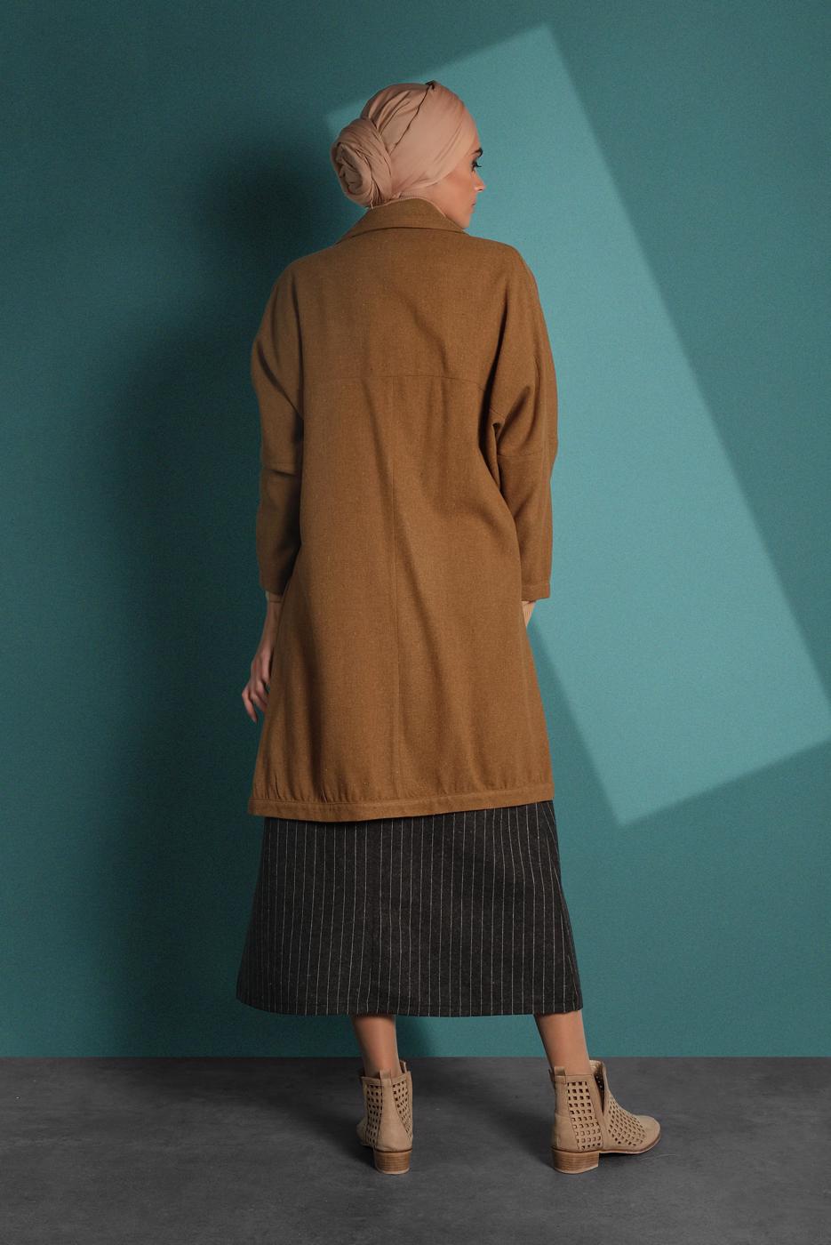 Tesettür giyim TABA BAĞCIK DETAYLI DÜĞMELİ  KABAN 7638