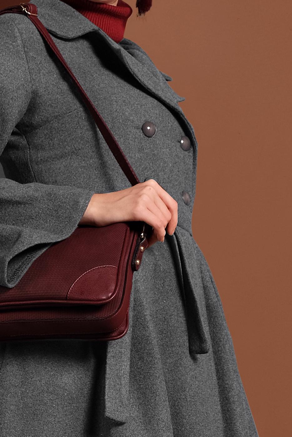 Vêtements hijab GRIS MANTEAU À ASYMÉTRIQUE AVEC MANCHES À LARGE 7705 