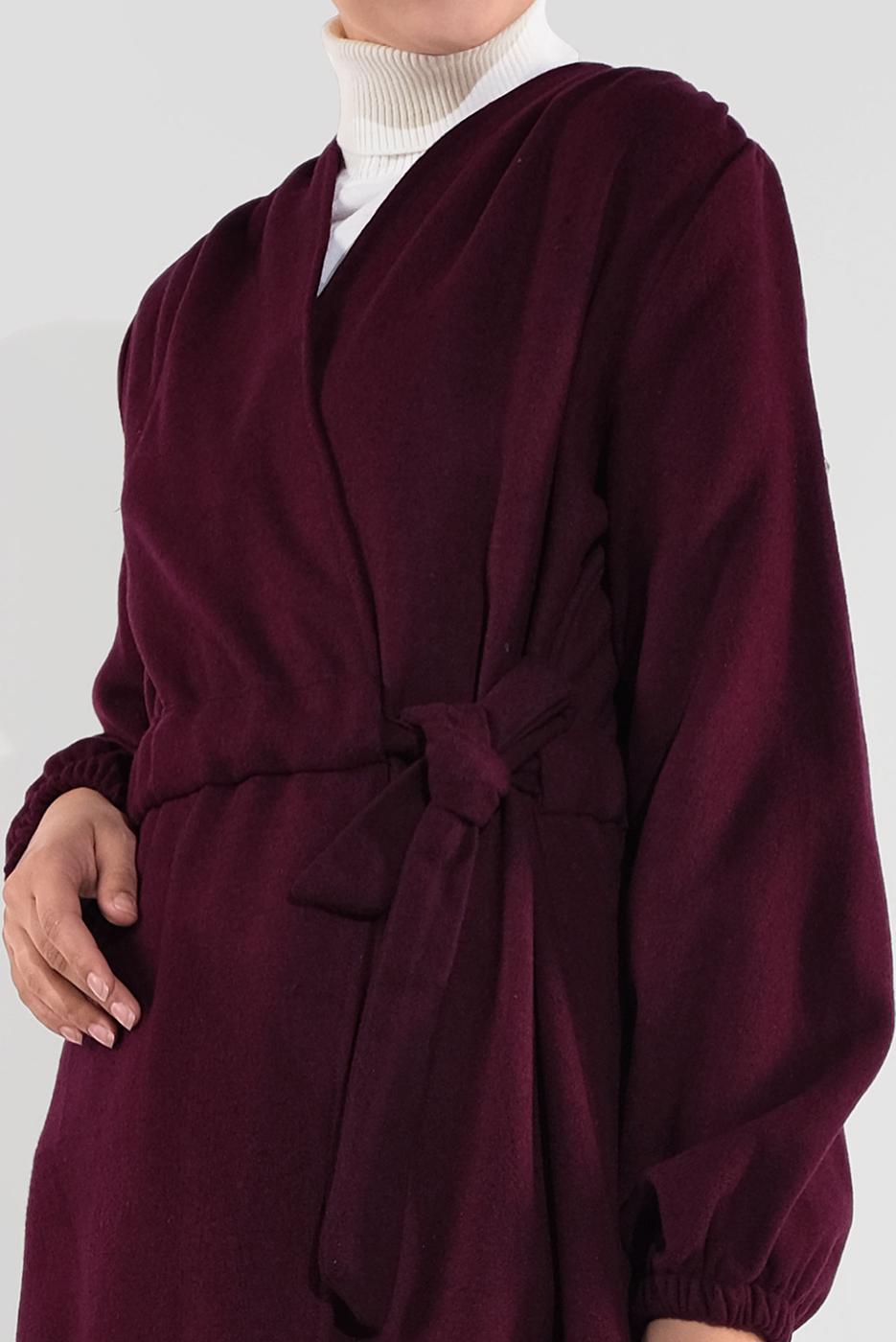Tesettür giyim BORDO BELDEN BAĞLAMALI MANŞETLERİ LASTİKLİ KAŞE KABAN 9045 