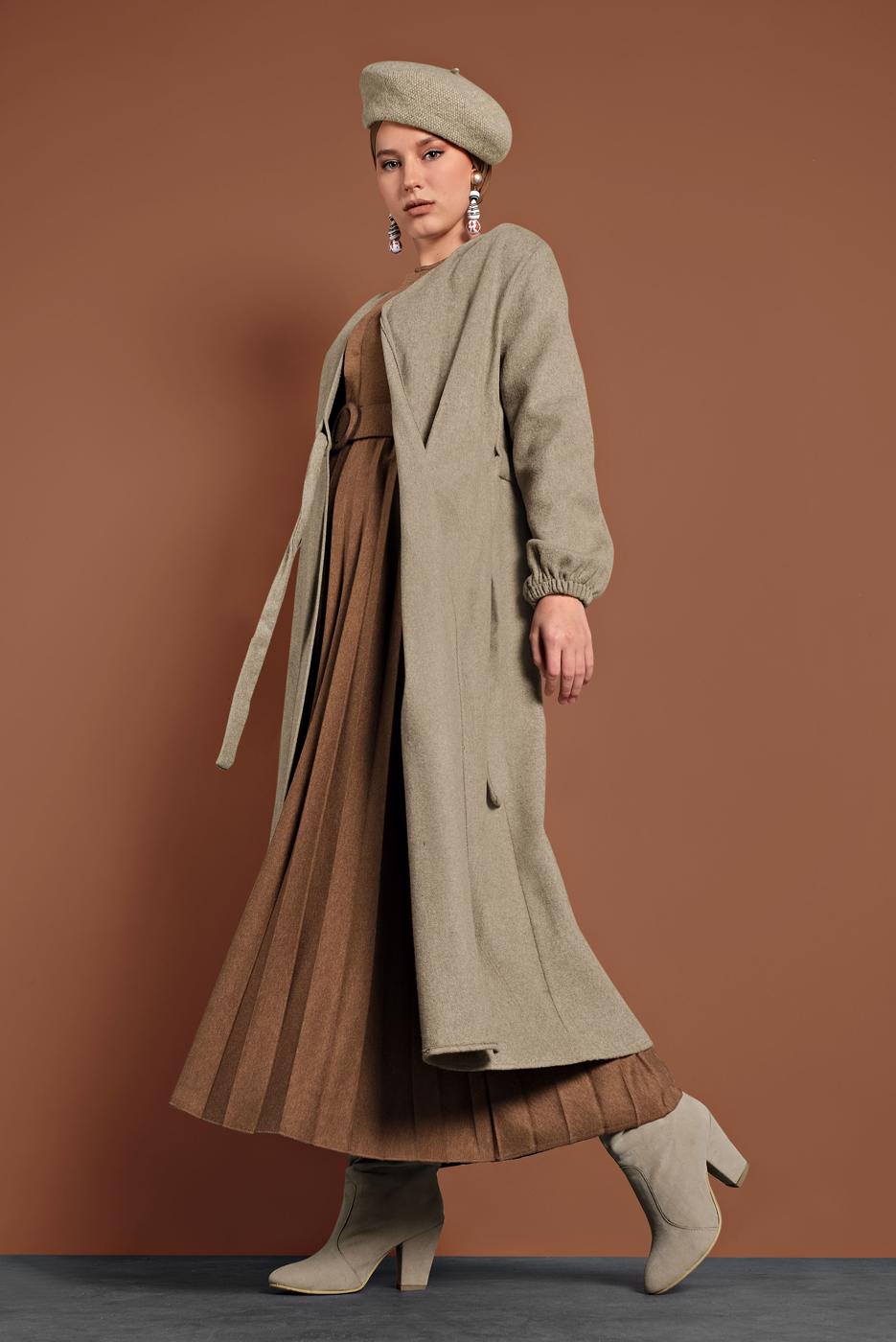 Tesettür giyim VİZON BELDEN BAĞLAMALI MANŞETLERİ LASTİKLİ KAŞE KABAN 9045 