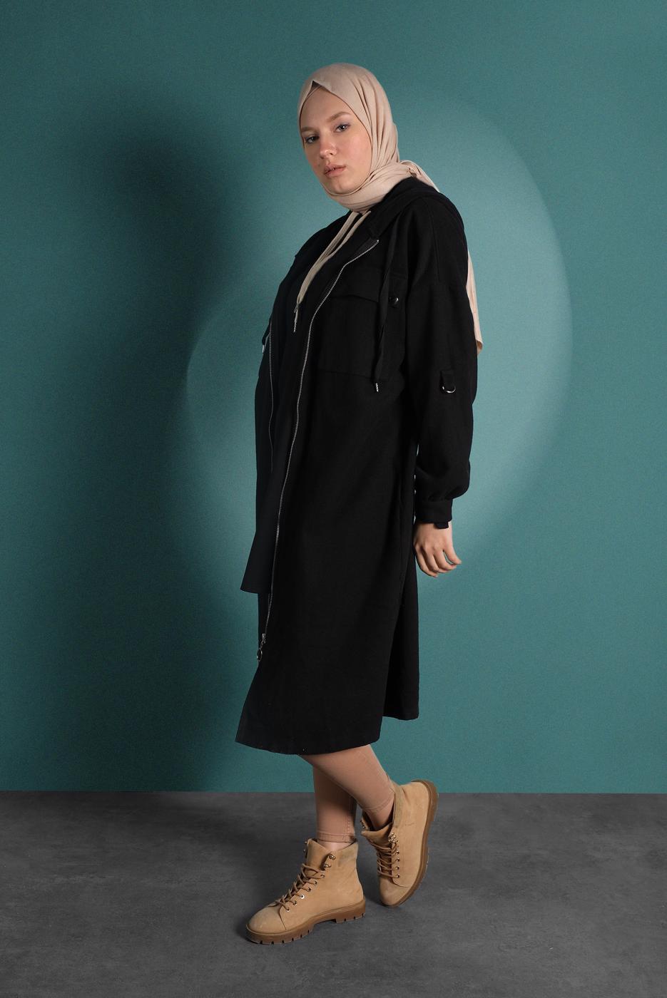 Tesettür giyim SİYAH FERMUARLI KAPÜŞONLU KABAN 9538 