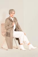 Tesettür giyim BEJ CEPLERİ PÜSKÜL DETAYLI SÜET KABAN 9776 