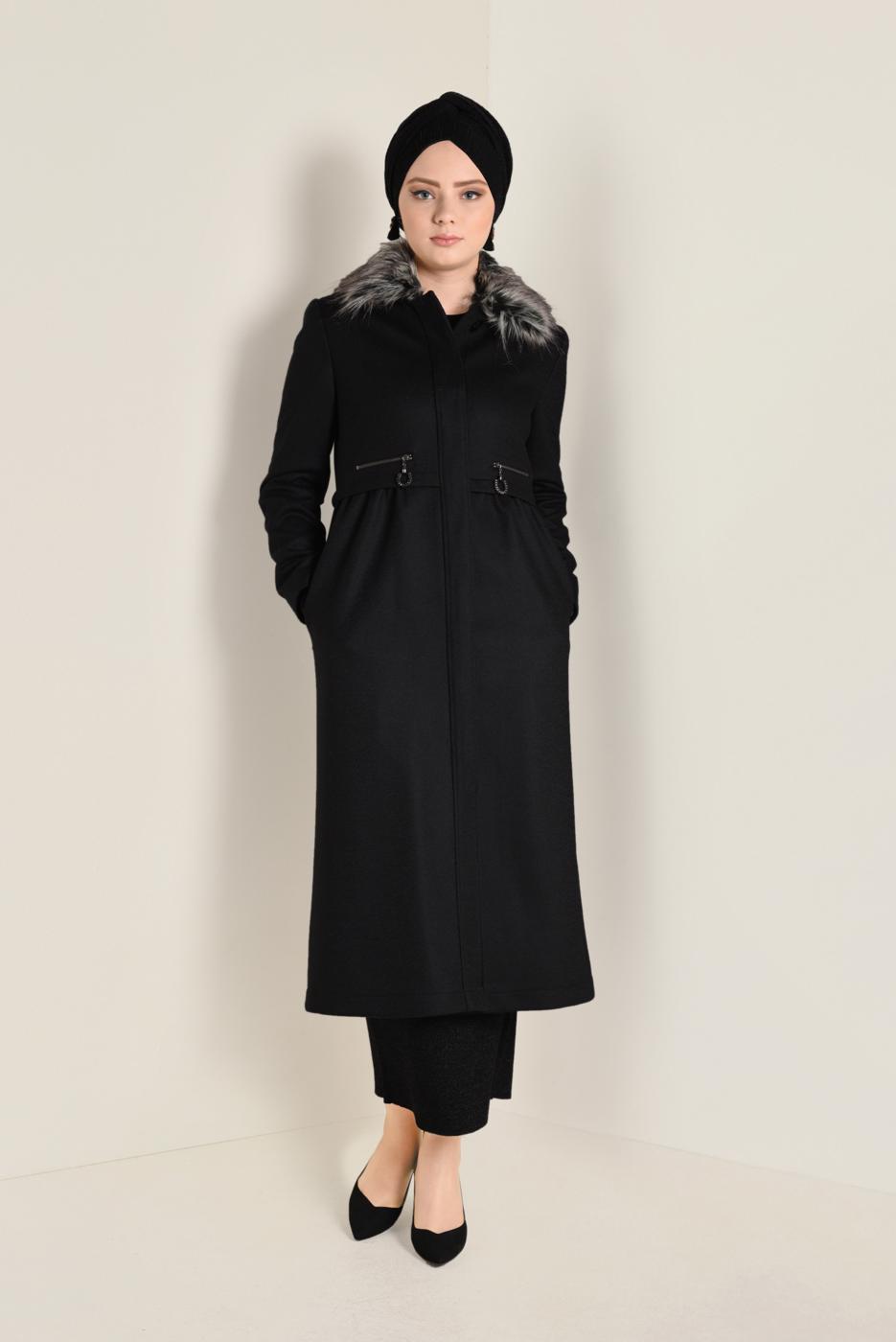 Tesettür giyim SİYAH YAKASI SUNİ KÜRK DETAYLI KABAN 9796 