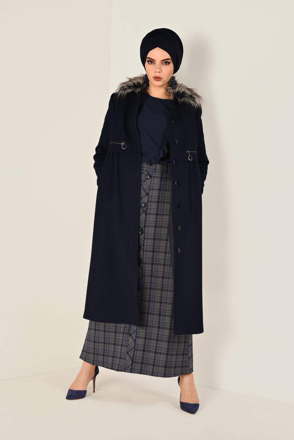 Tesettür giyim LACİVERT YAKASI SUNİ KÜRK DETAYLI KABAN 9796 