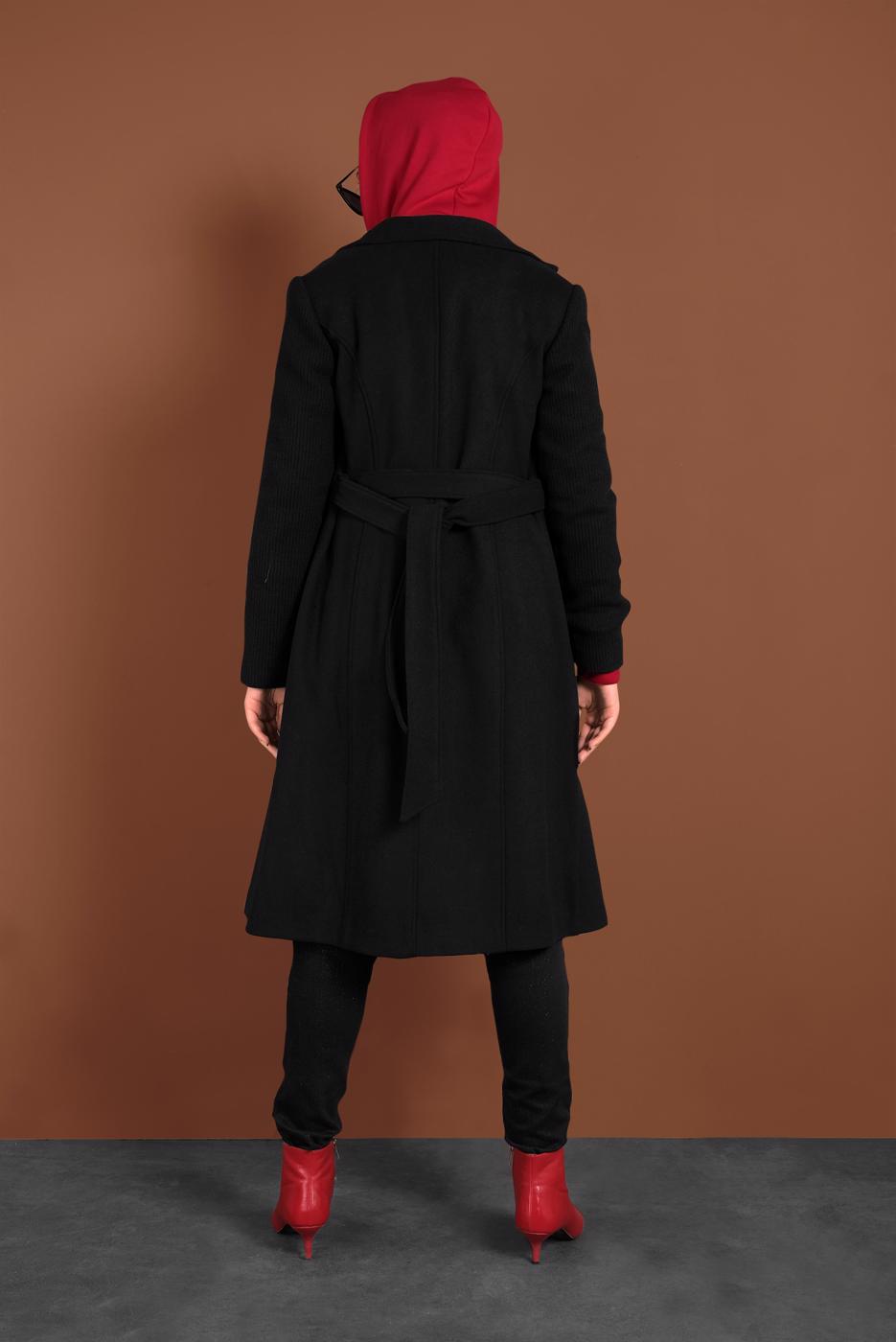 Tesettür giyim SİYAH DÜĞMELİ VE CEPLİ KAŞE KABAN 9800