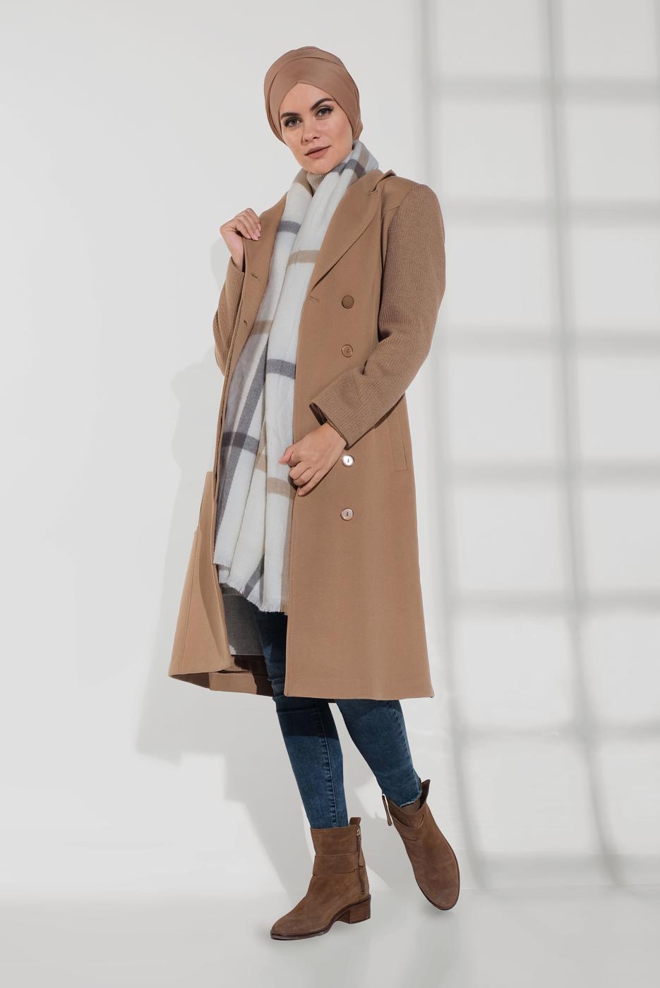 Tesettür giyim KAHVE DÜĞMELİ VE CEPLİ KAŞE KABAN 9800