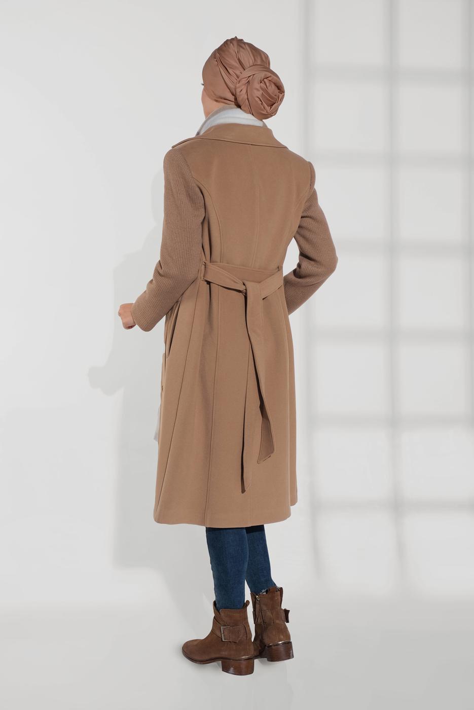 Tesettür giyim KAHVE DÜĞMELİ VE CEPLİ KAŞE KABAN 9800