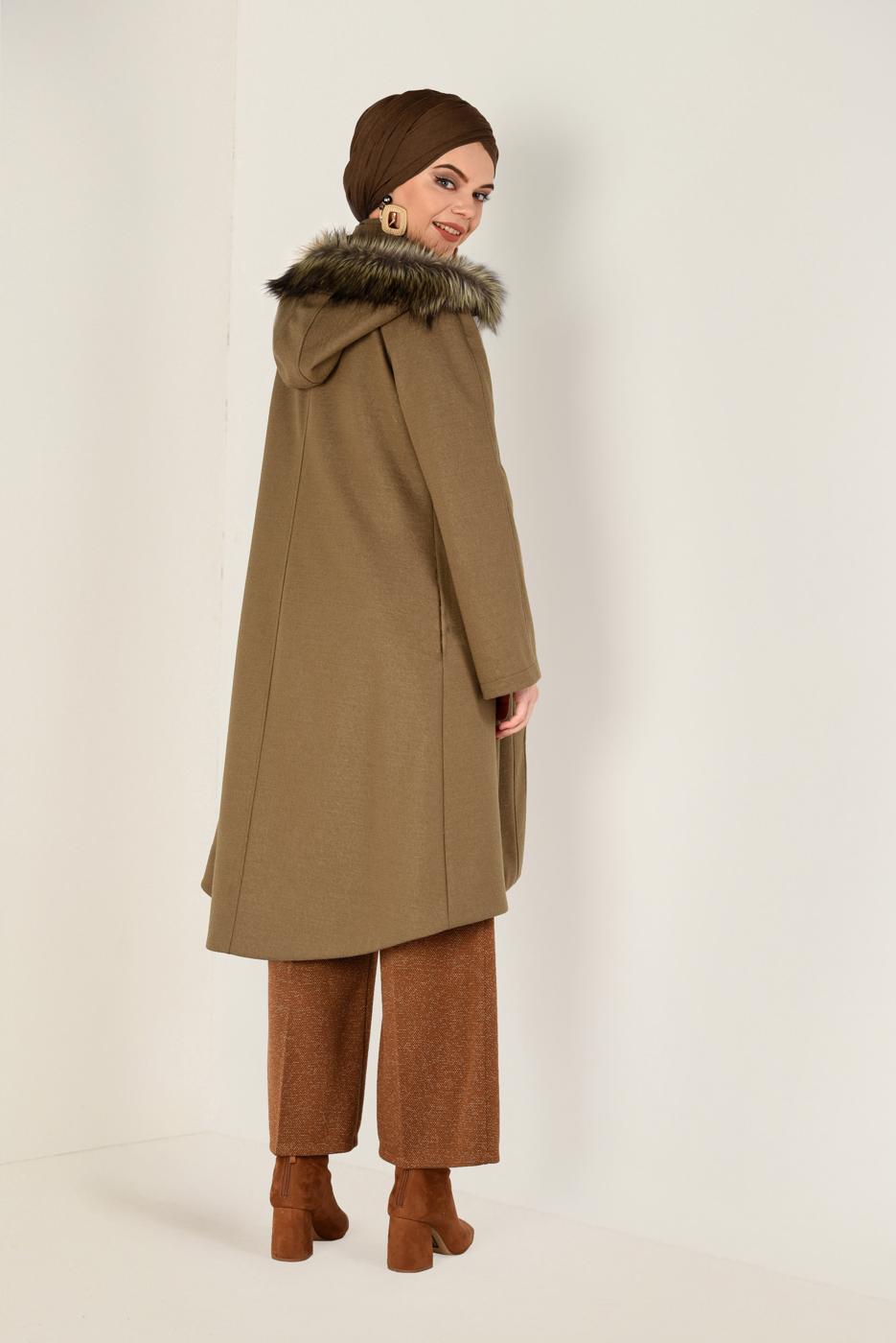 Tesettür giyim KAHVE BOYDAN DÜĞMELİ KAŞE KABAN 9819