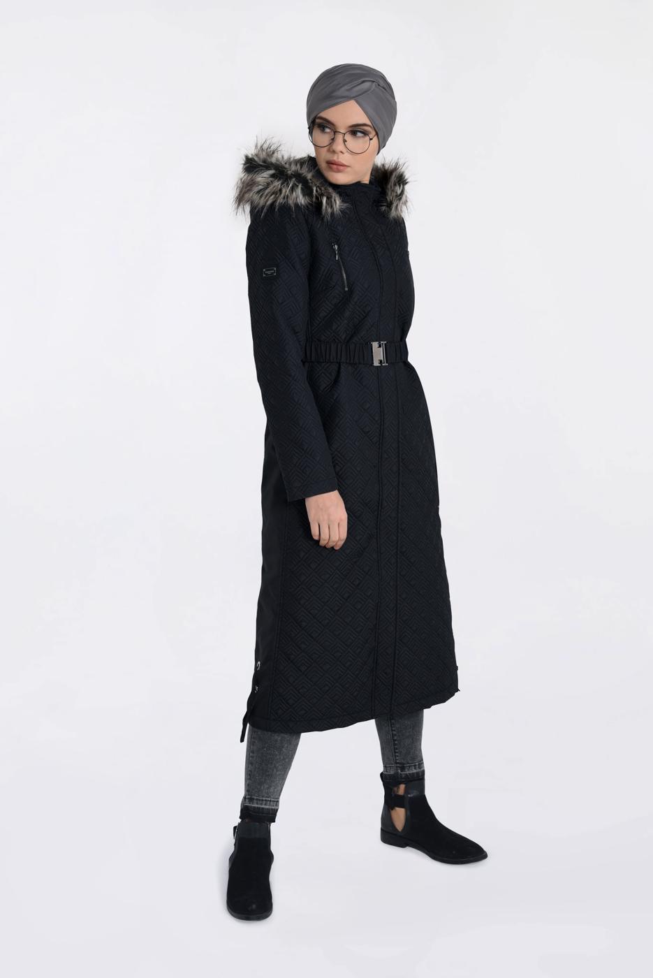 Tesettür giyim SİYAH BELDEN KEMERLİ GİZLİ FERMUARLI KABAN 9822