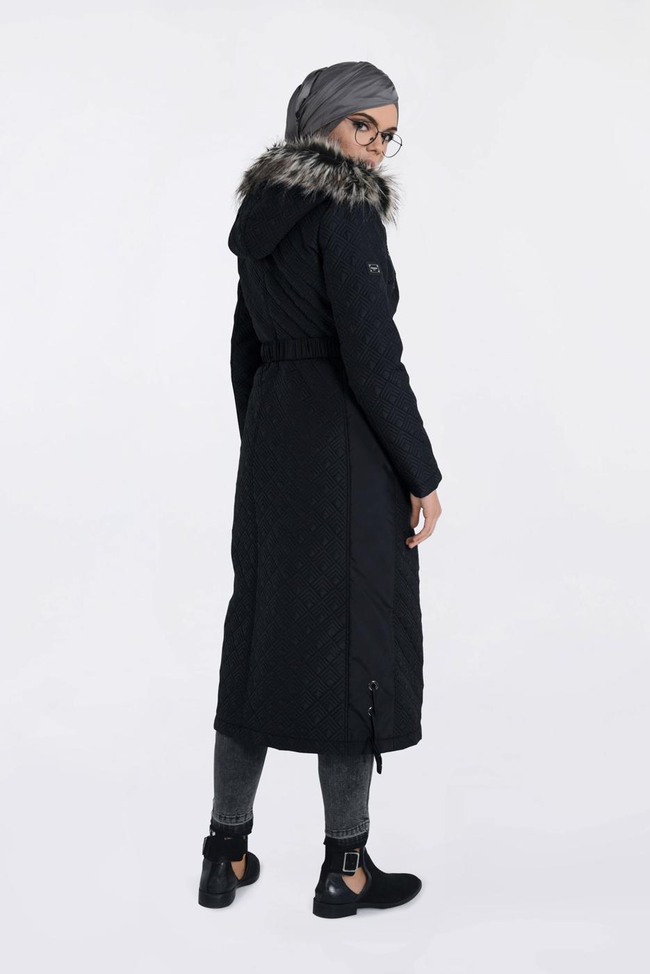 Tesettür giyim SİYAH BELDEN KEMERLİ GİZLİ FERMUARLI KABAN 9822