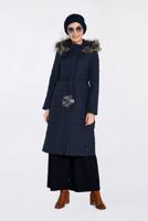 Tesettür giyim LACİVERT KAPÜŞONU KÜRKLÜ YANLARI FERMUAR DETAYLI KABAN 9825