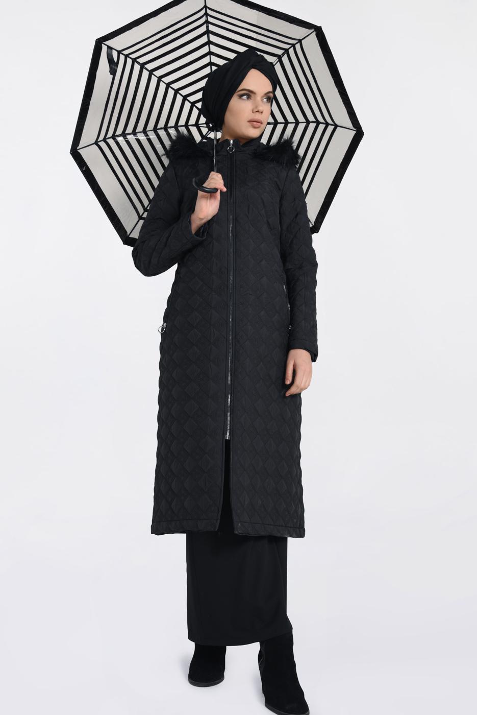 Tesettür giyim SİYAH KAPŞONU KÜRKLÜ FERMUARLI KABAN 9827