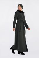 Tesettür giyim HAKİ YAKASI KÜRKLÜ İŞLEMELİ UZUN KAŞE MANTO 9769