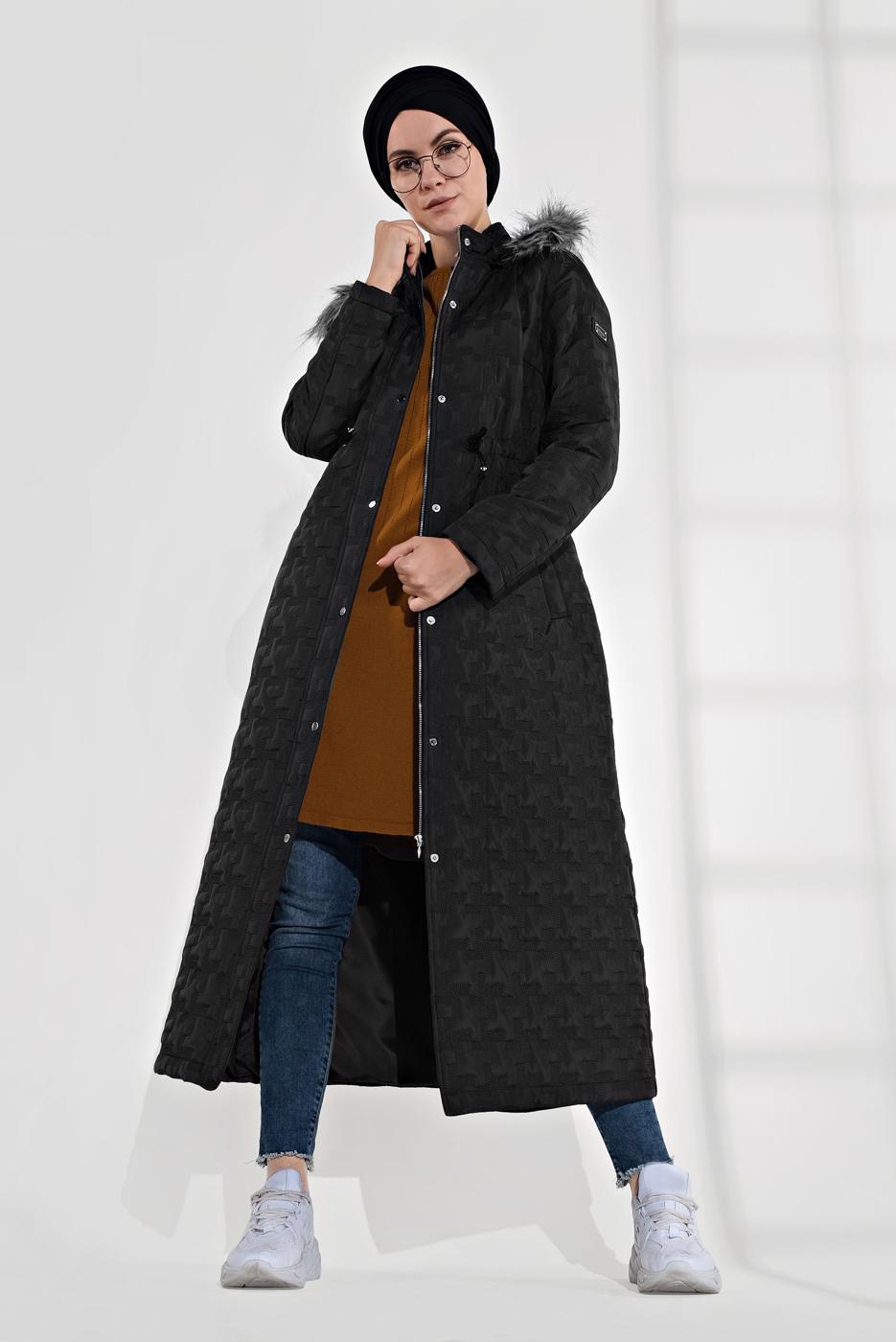 Tesettür giyim SİYAH ALVİNA KAPÜŞONLU FERMUARLI ÇIT ÇITLI MANTO 9823 