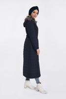 Tesettür giyim LACİVERT KAPÜŞONLU KÜRKLÜ KEMERLİ MANTO 9828
