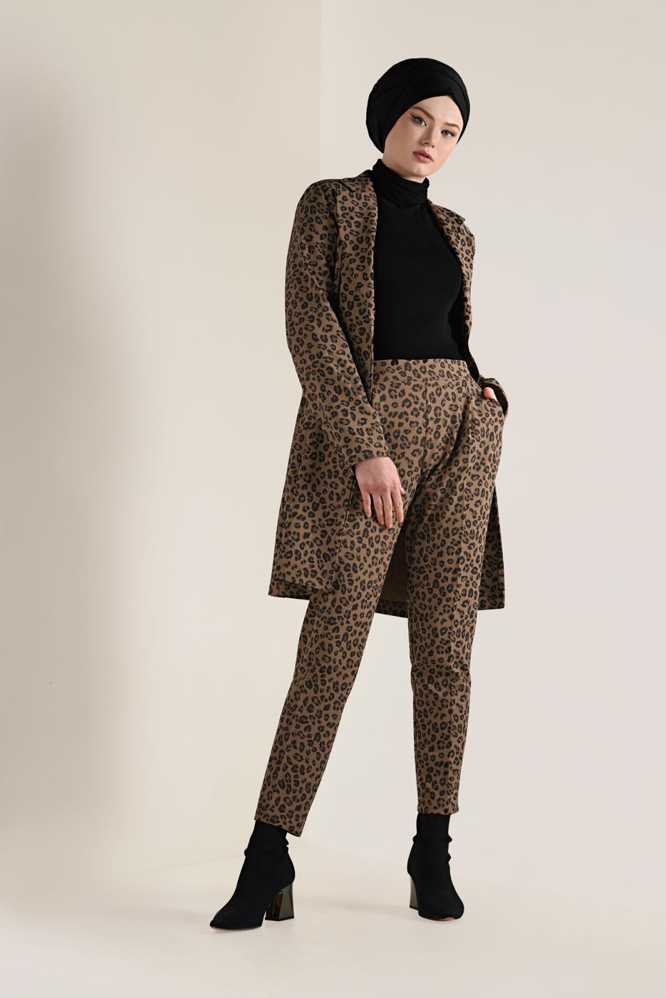 Tesettür giyim KAHVE ALVİNA LEOPAR DESENLİ DAR PAÇA PANTOLON 7444 