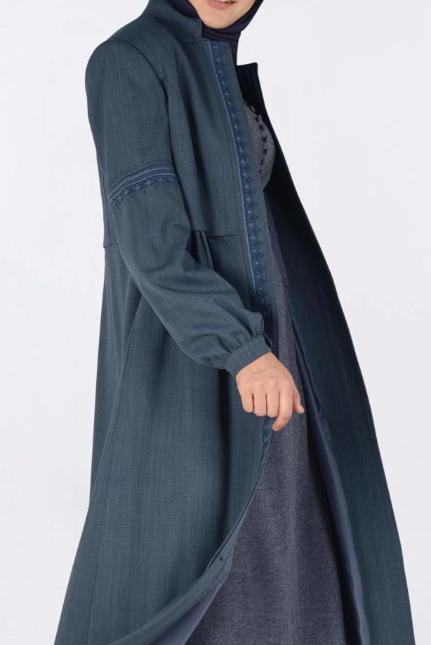 Tesettür giyim GRİ İŞLEME DETAYLI GİZLİ DÜĞMELİ PARDESÜ 1343 - TRENDTESETTÜR