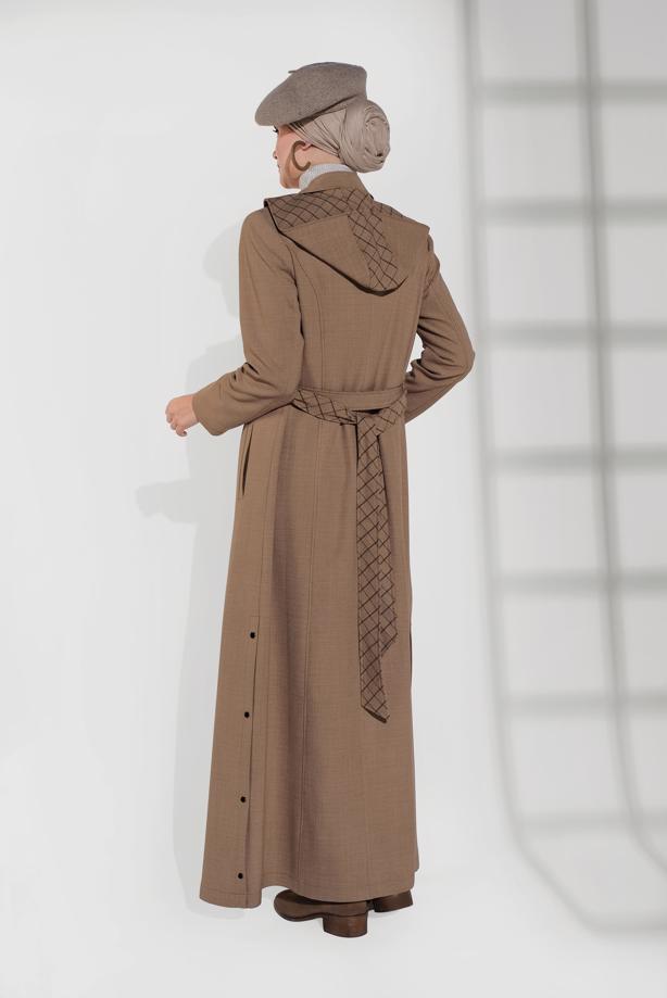 Tesettür giyim BEJ KAPÜŞONLU FERMUAR DETAYLI PARDESÜ 1349  - TRENDTESETTÜR