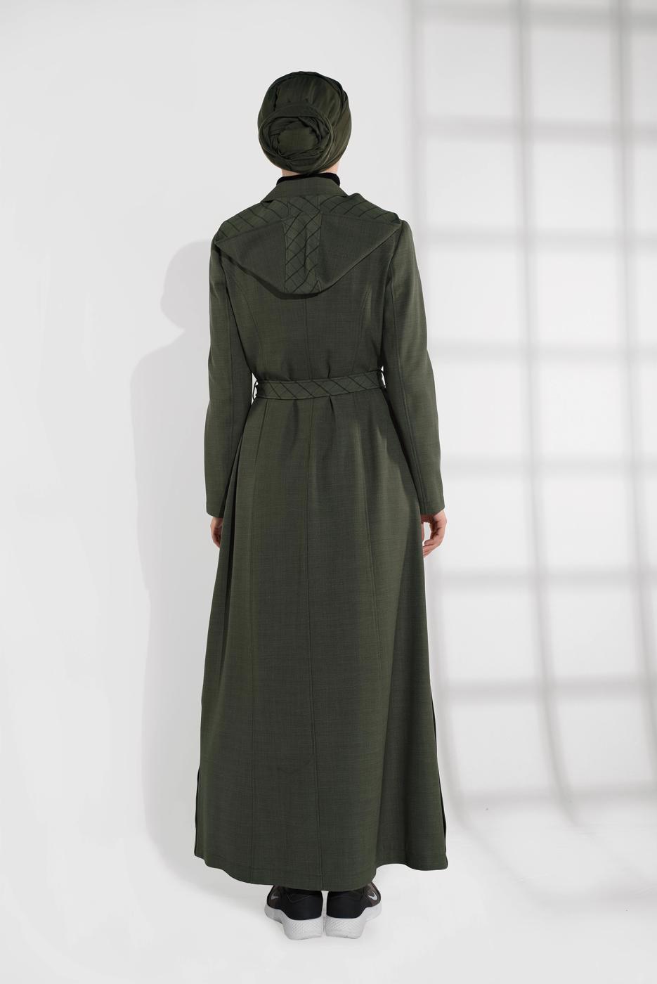 Tesettür giyim HAKİ KAPÜŞONLU FERMUAR DETAYLI PARDESÜ 1349 