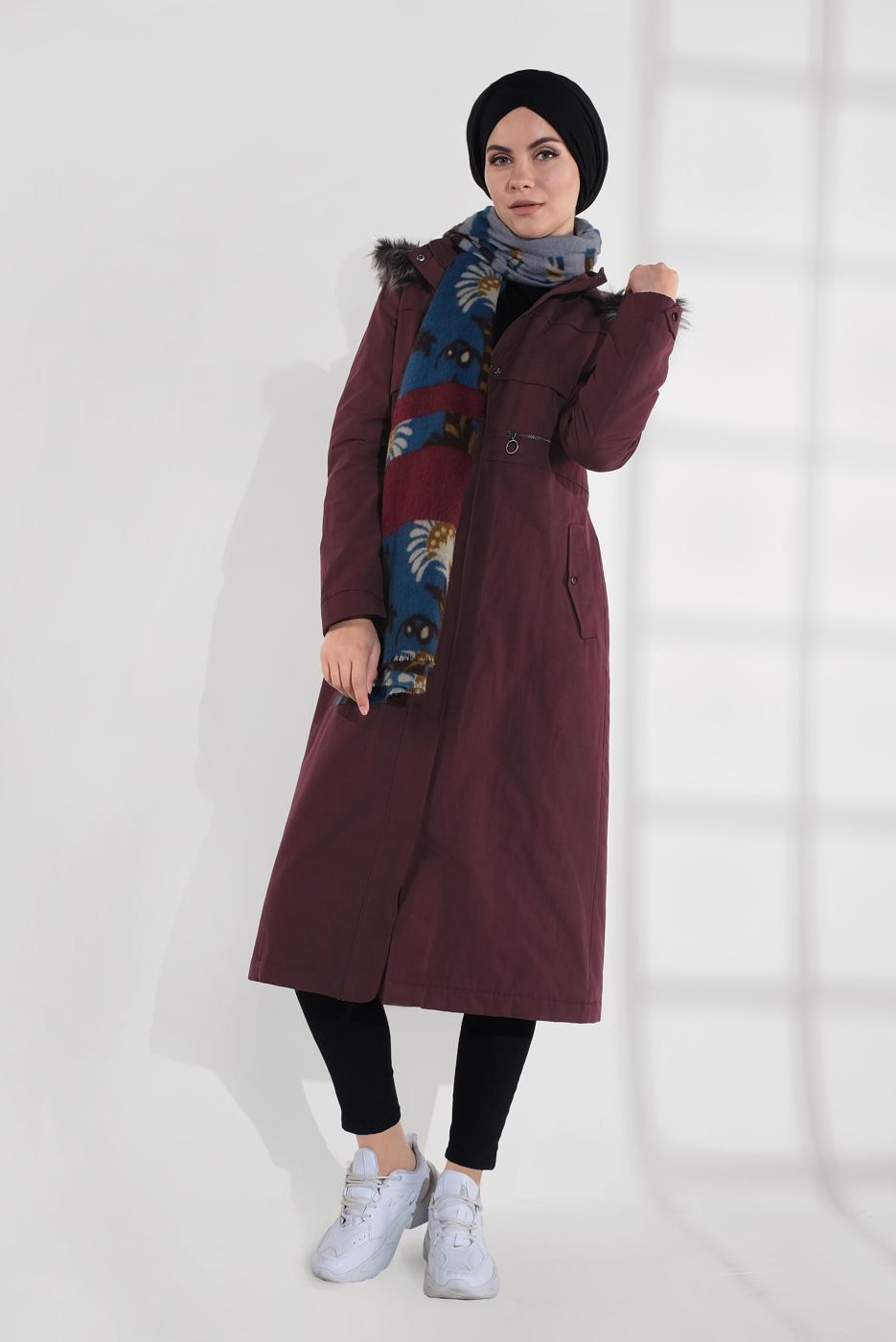 Tesettür giyim BORDO KAPÜŞONU KÜRKLÜ ÇITÇITLI PARKA 9761