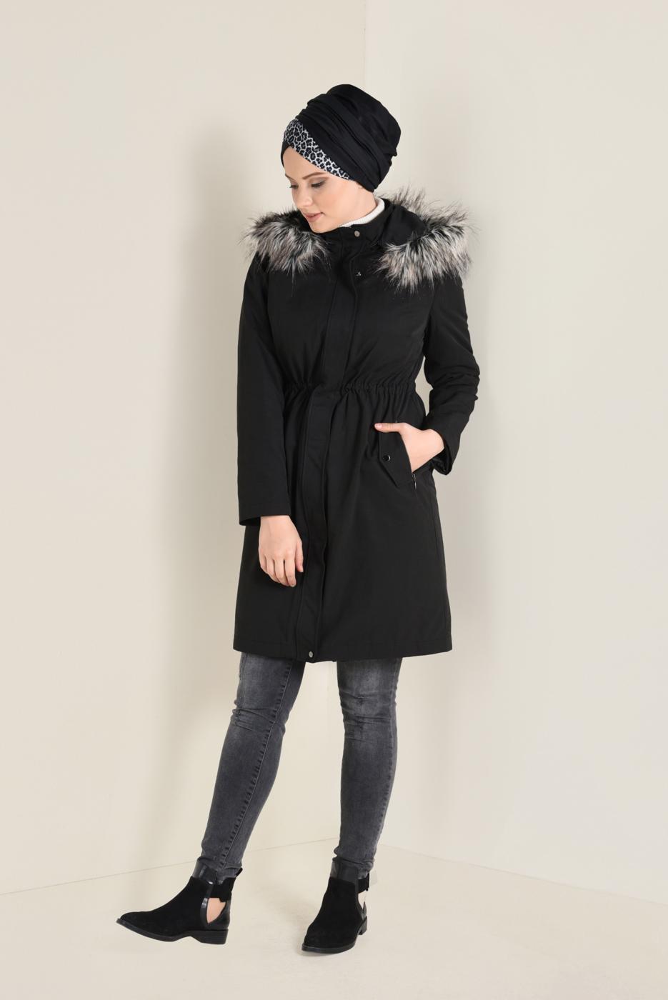 Tesettür giyim SİYAH BELİ BÜZGÜLÜ KAPÜŞONLU PARKA 9779 