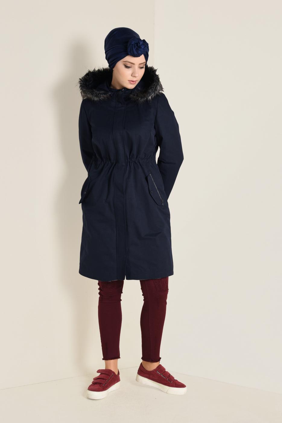 Tesettür giyim LACİVERT BELİ BÜZGÜLÜ KAPÜŞONLU PARKA 9779 