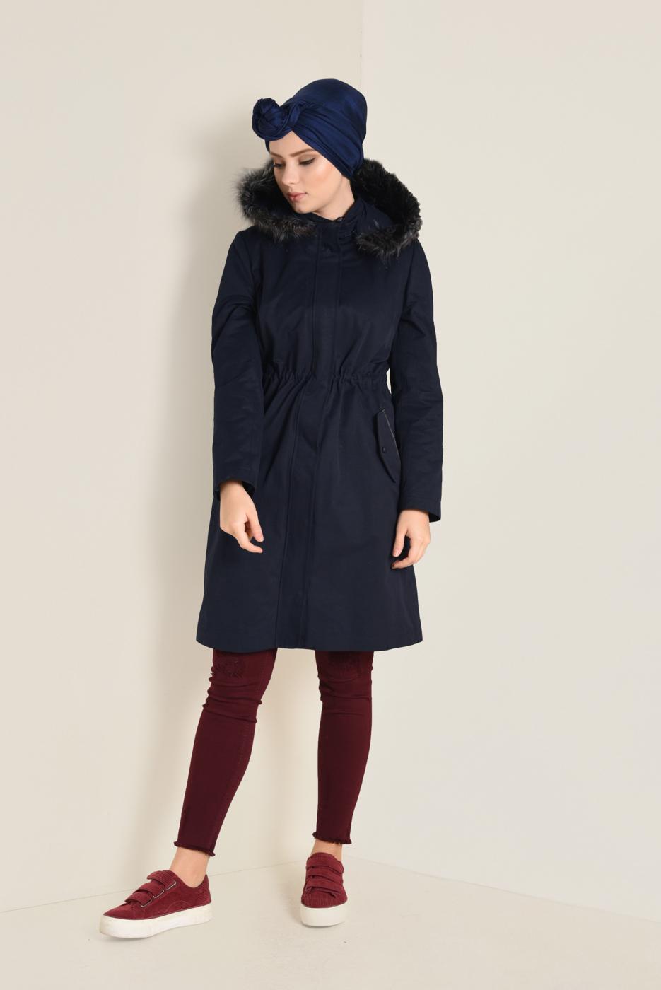 Tesettür giyim LACİVERT BELİ BÜZGÜLÜ KAPÜŞONLU PARKA 9779 