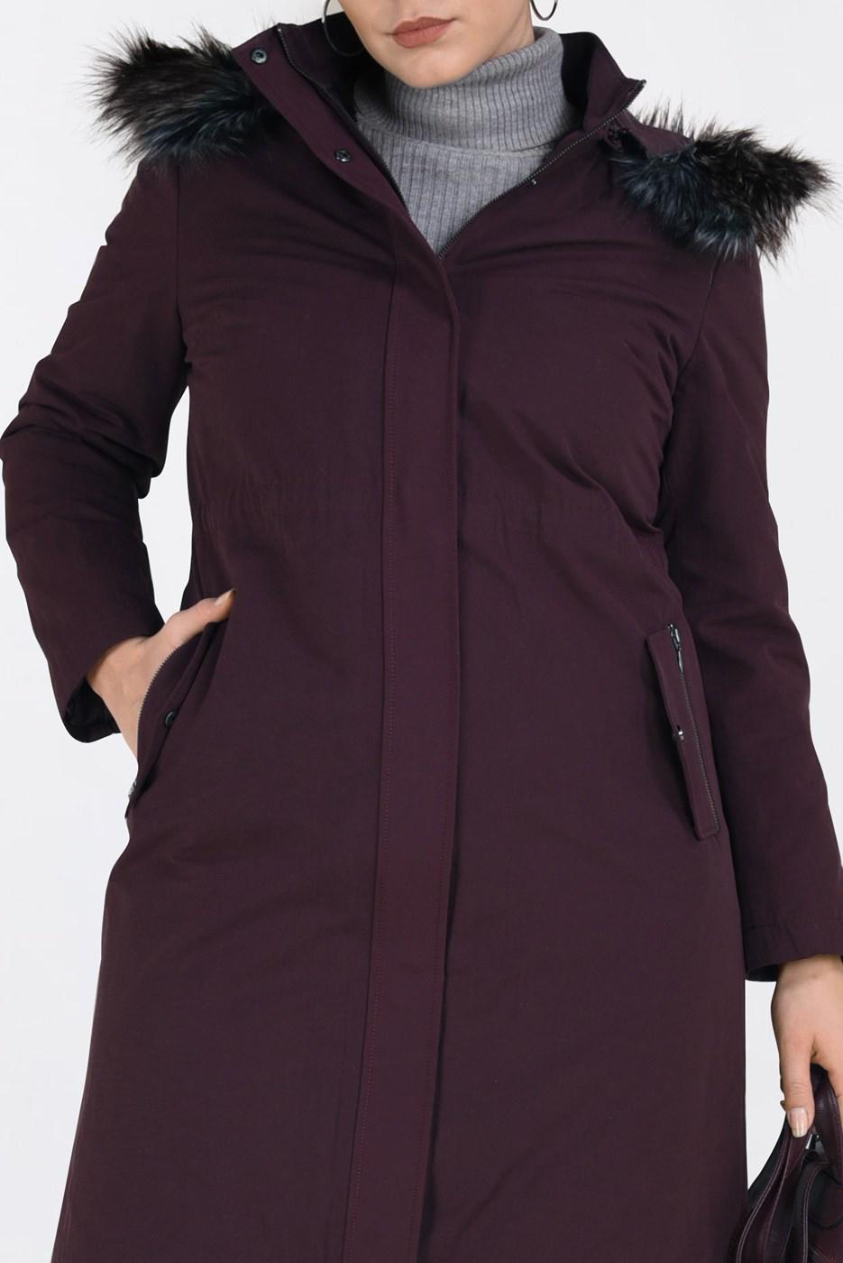 Tesettür giyim BORDO BELİ BÜZGÜLÜ KAPÜŞONLU PARKA 9779 
