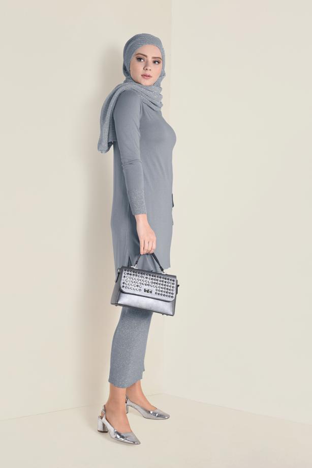 Tesettür giyim GRİ SİMLİ TRİKO ETEKLİ TAKIM  4501 - TRENDTESETTÜR