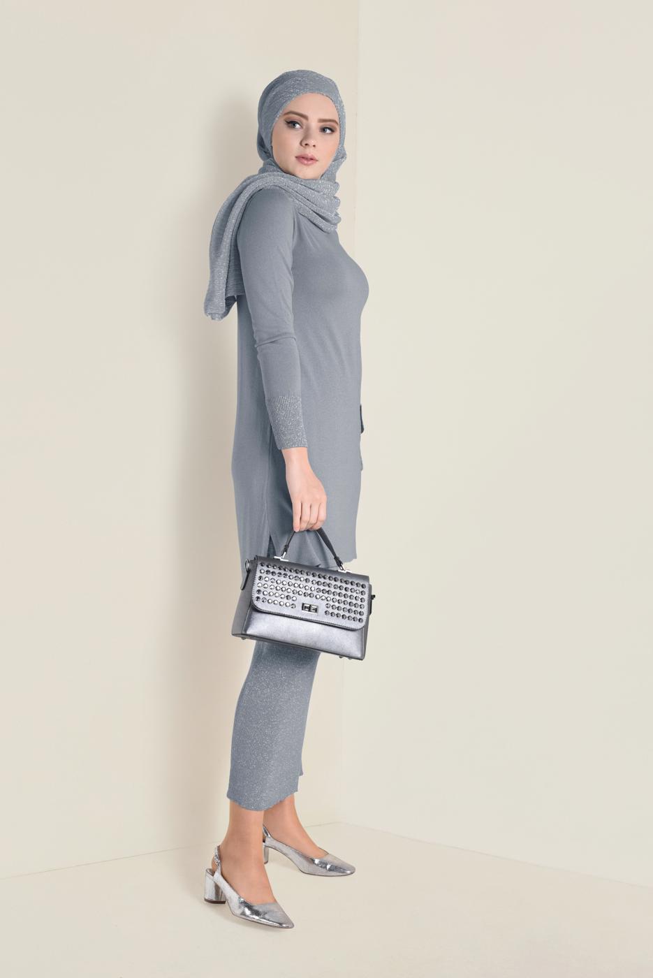 Tesettür giyim GRİ SİMLİ TRİKO ETEKLİ TAKIM  4501