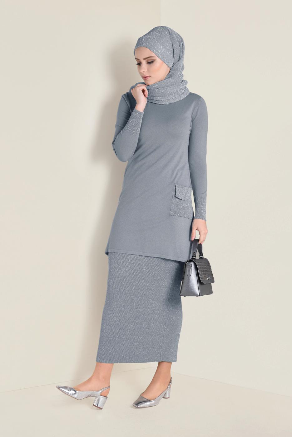 Tesettür giyim GRİ SİMLİ TRİKO ETEKLİ TAKIM  4501