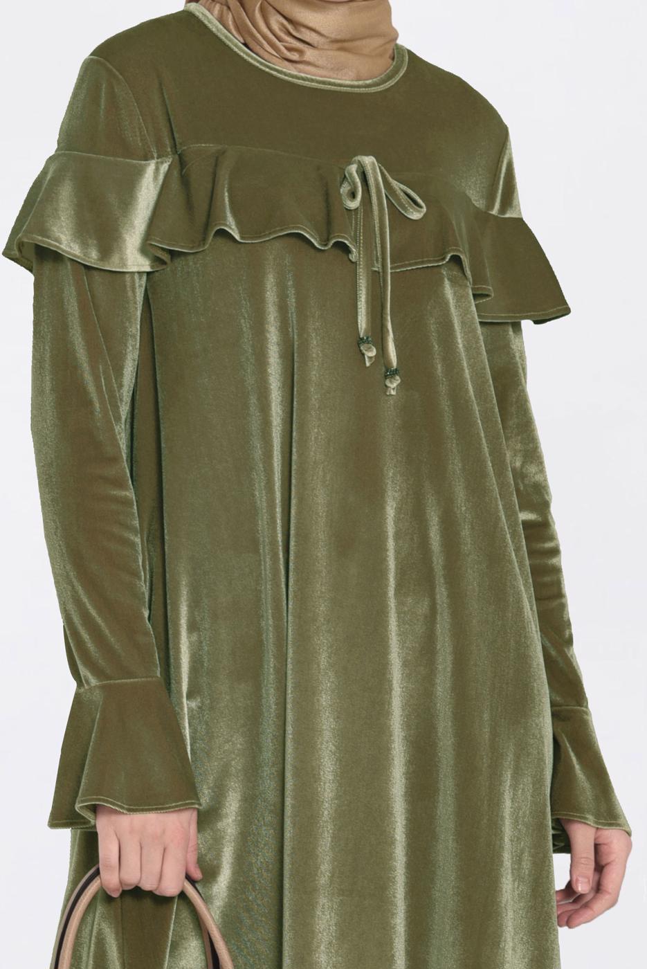 Tesettür giyim BEJ KOLLARI VE OMUZLARI VOLANLI TUNİK 4789-1