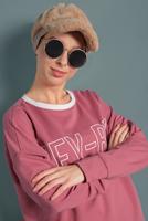 Tesettür giyim PEMBE YAZI DETAYLI RENKLİ TUNİK 237