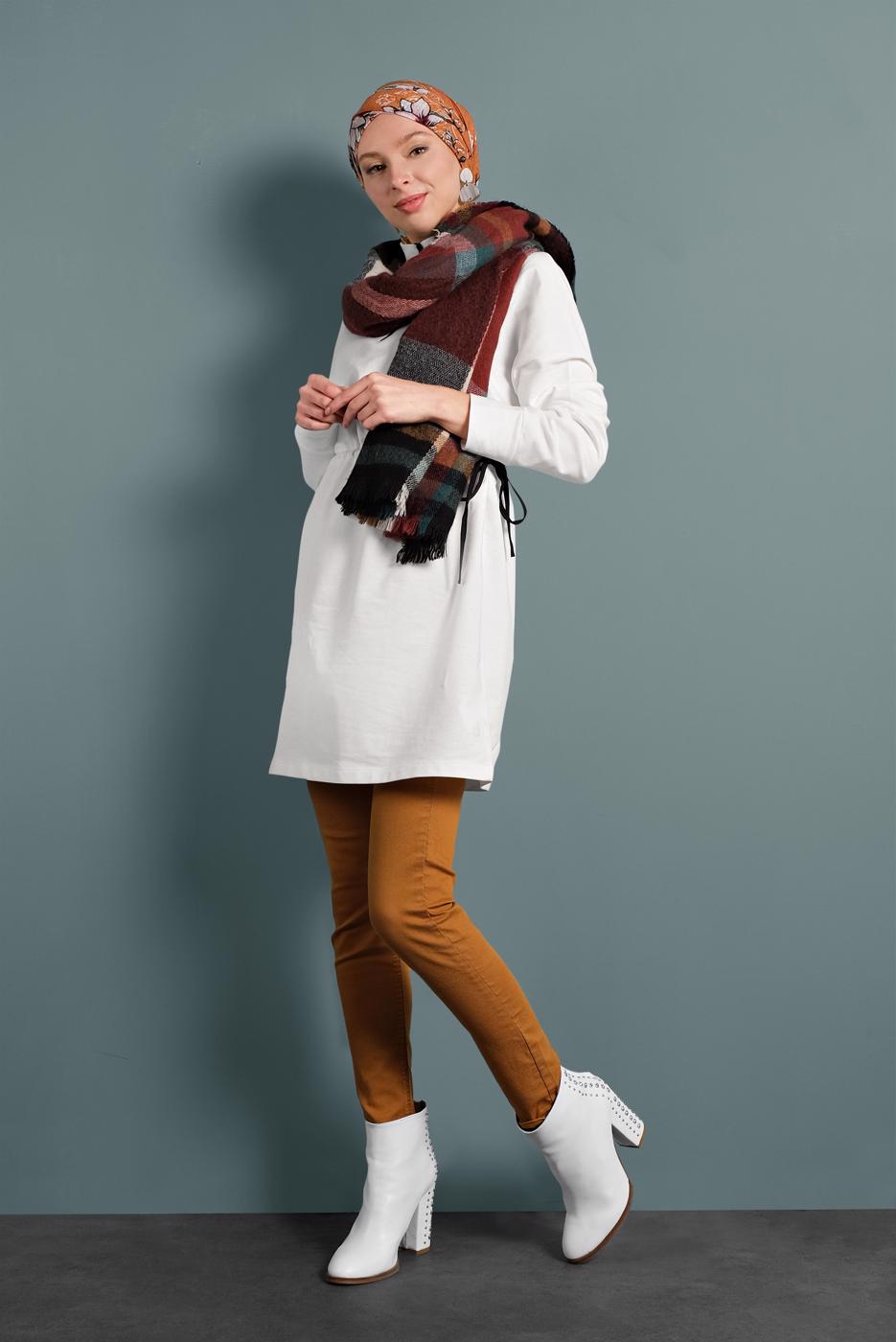 Tesettür giyim EKRU BELİ BÜZGÜLÜ TUNİK 937