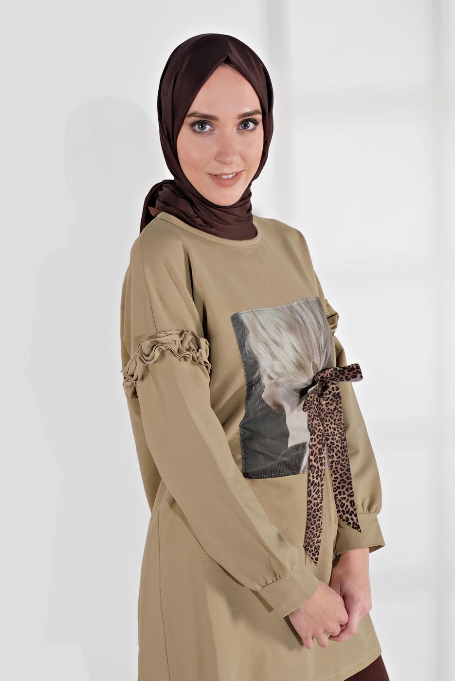Tesettür giyim BEJ ÜÇ BOYUTLU FİYONK DETAYLI PENYE TUNİK 1655 